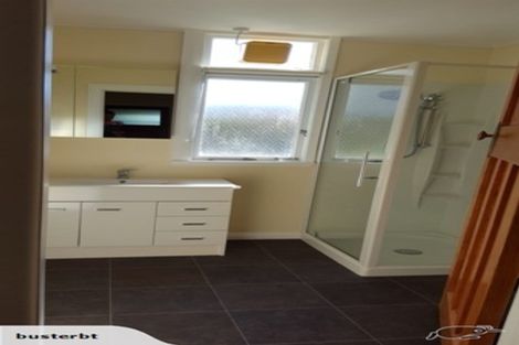 Photo of property in 21 Enfield Road, Hospital Hill, Napier, 4110