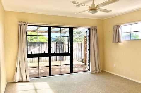 Photo of property in 2/76 Frank Nobilo Drive, Golflands, Auckland, 2013