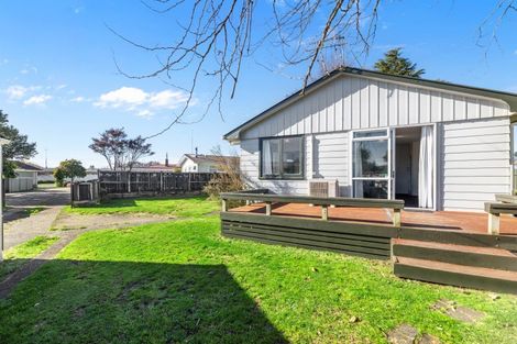 Photo of property in 15 Te Rangitautahanga Road, Turangi, 3334