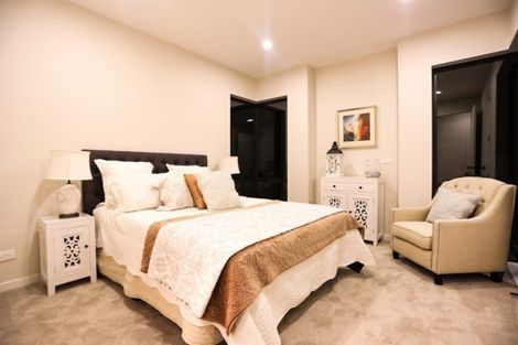 Photo of property in 32 Bine Crescent, Orewa, 0931