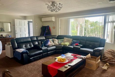 Photo of property in 51 Derrimore Heights, Clover Park, Auckland, 2019