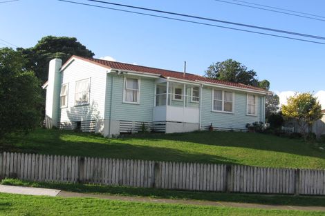 Photo of property in 3 Whenua View, Titahi Bay, Porirua, 5022