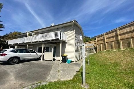 Photo of property in 3b Peckham Grove, Tawa, Wellington, 5028
