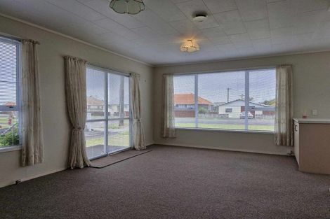 Photo of property in 15 Nelson Street, Waitara, 4320