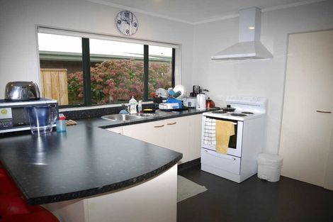 Photo of property in 64b Matatua Road, Raumati Beach, Paraparaumu, 5032