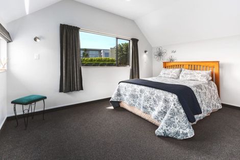 Photo of property in 17 Dornoch Place, Papakowhai, Porirua, 5024