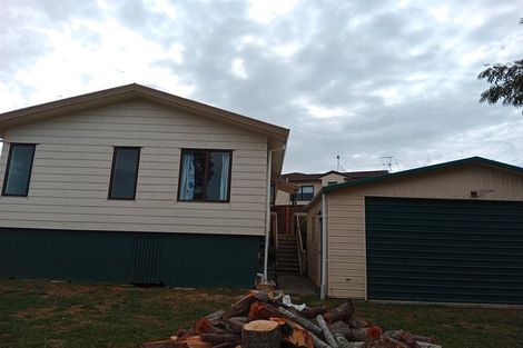 Photo of property in 15 Sandgate Avenue, Botany Downs, Auckland, 2010