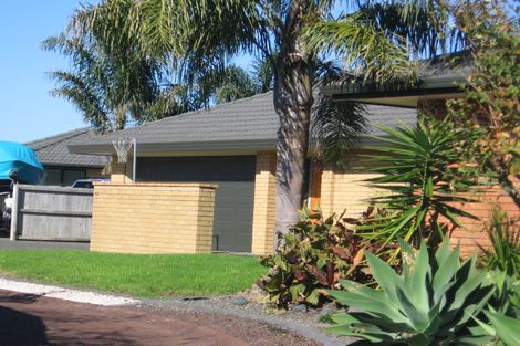 Photo of property in 43 Starlight Cove, Hobsonville, Auckland, 0618