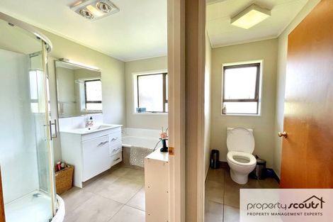 Photo of property in 3 Highlands Place, Highlands Park, New Plymouth, 4312