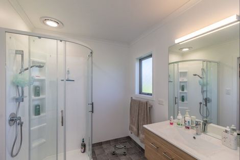 Photo of property in 116 Gladstone Road, Levin, 5571