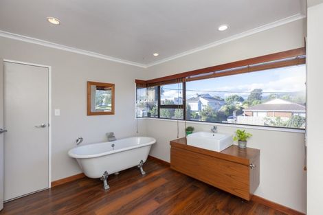 Photo of property in 349 Rosetta Road, Raumati Beach, Paraparaumu, 5032