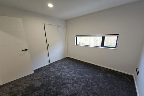 Photo of property in 2a Embling Place, Eastern Beach, Auckland, 2012