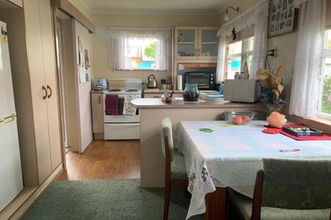 Photo of property in 8 Eton Place, Levin, 5510