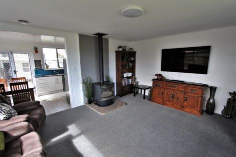 Photo of property in 15 Tieke Place, Tokoroa, 3420