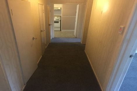 Photo of property in 1/28 Sequoia Place, Sunnynook, Auckland, 0620