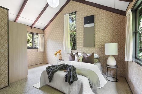 Photo of property in 34 Wood Bay Road, Titirangi, Auckland, 0604