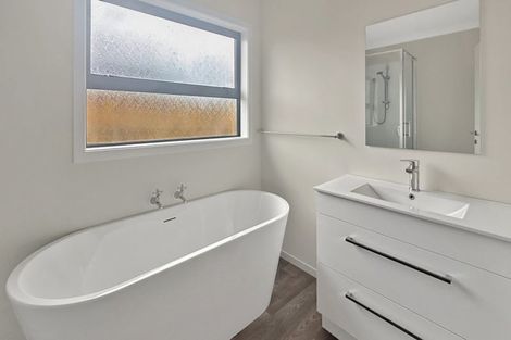 Photo of property in 32 Te Iwiheke Place, Turangi, 3334