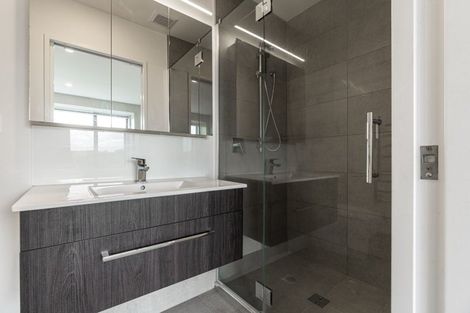 Photo of property in 3 Tahuhu Road, Mount Wellington, Auckland, 1062