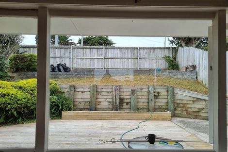 Photo of property in 602 East Coast Road, Pinehill, Auckland, 0630