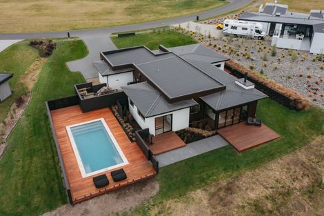 Photo of property in 14 The Fairways, Kinloch, Taupo, 3377
