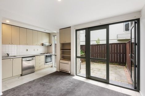 Photo of property in 9/868 Colombo Street, Christchurch Central, Christchurch, 8013