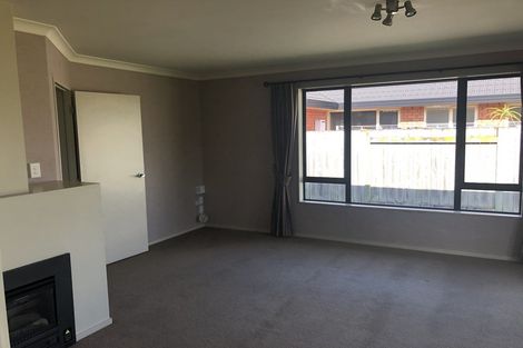 Photo of property in 41 Boston Parade, Kelvin Grove, Palmerston North, 4414