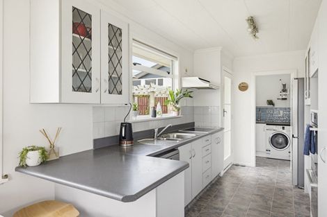 Photo of property in 22 Gray Avenue, Paraparaumu Beach, Paraparaumu, 5032