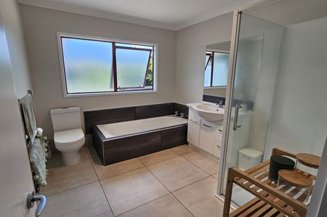 Photo of property in 63 Katerini Grove, Papamoa Beach, Papamoa, 3118