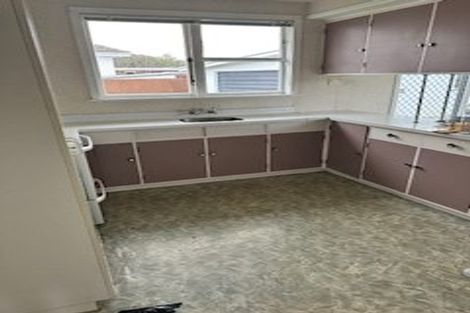 Photo of property in 3 Robertson Street, Elderslea, Upper Hutt, 5018