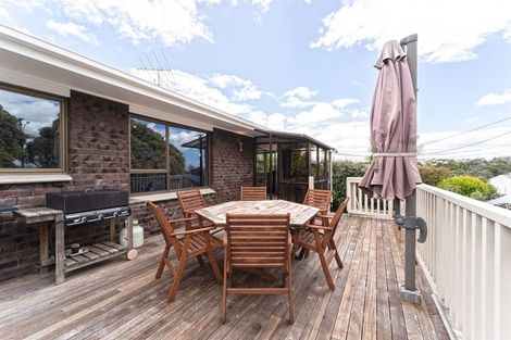 Photo of property in 1/12 Kauri Glen Road, Northcote, Auckland, 0627