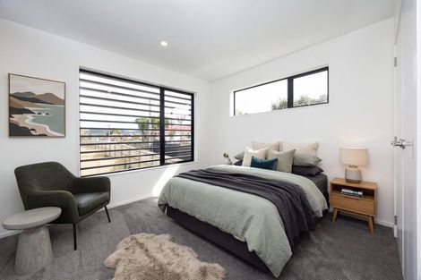 Photo of property in 12 Taupo Street, Green Bay, Auckland, 0604