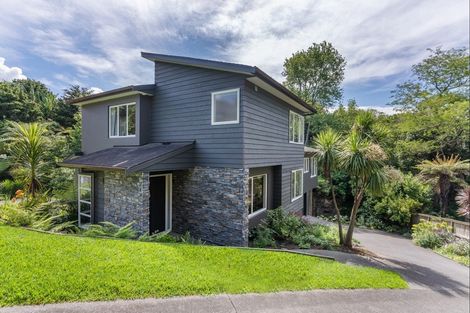 Photo of property in 25 Bemrose Place, Cockle Bay, Auckland, 2014