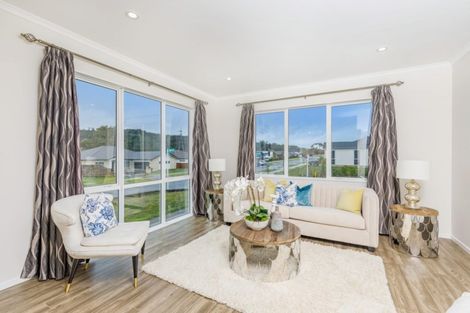 Photo of property in 2 Will Street, Huapai, Kumeu, 0810