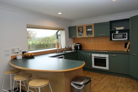 Photo of property in 11 Crown Hill, Paraparaumu, 5032