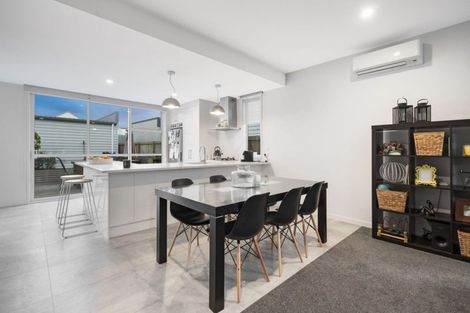 Photo of property in 8 Hakaro Way, Takanini, 2112