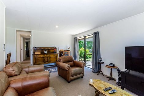 Photo of property in 35 Linwood Drive, Paraparaumu, 5032