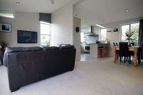 Photo of property in 8 Lifford Place, Awapuni, Palmerston North, 4412