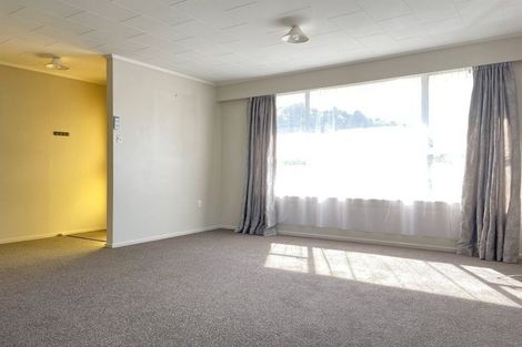 Photo of property in 87a Pinehaven Road, Pinehaven, Upper Hutt, 5019