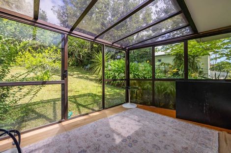 Photo of property in 2/5 Keldale Place, Forrest Hill, Auckland, 0620