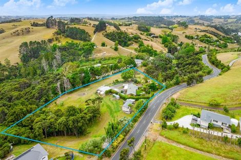 Photo of property in 45 Bethells Road, Waitakere, Henderson, 0782