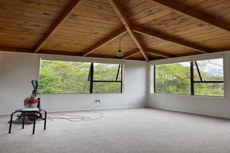 Photo of property in 2/618 Glenfield Road, Bayview, Auckland, 0629