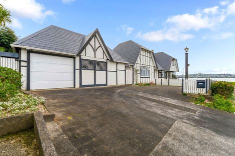 Photo of property in 81 Kiwi Esplanade, Mangere Bridge, Auckland, 2022