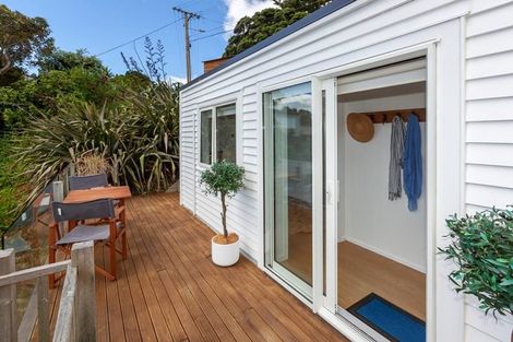 Photo of property in 20 Pingau Street, Paekakariki, 5034