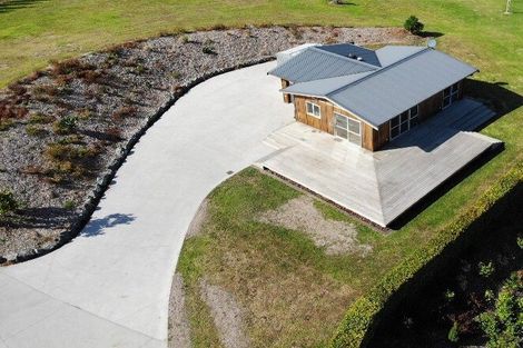 Photo of property in 32 Worsnop Way, Stillwater, Silverdale, 0794