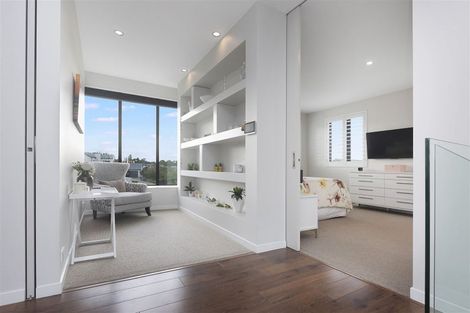 Photo of property in 59 Waterstock Way, Parklands, Christchurch, 8083