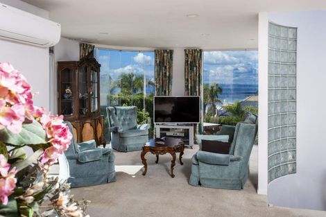 Photo of property in 1/20 Marama Street, Castor Bay, Auckland, 0620