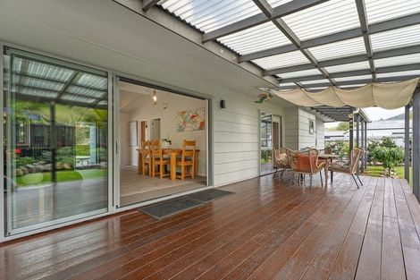 Photo of property in 3 Ocean Beach Road, Tairua, 3508