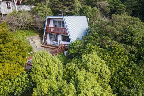Photo of property in 45 Airlie Road, Plimmerton, Porirua, 5026