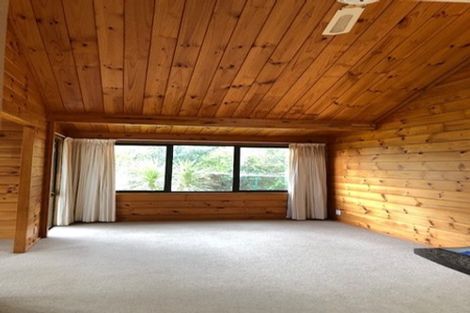 Photo of property in 25 Emlyn Place, Torbay, Auckland, 0630