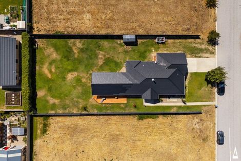 Photo of property in 3 De Bettencor Place, Mount Pisa, Cromwell, 9383